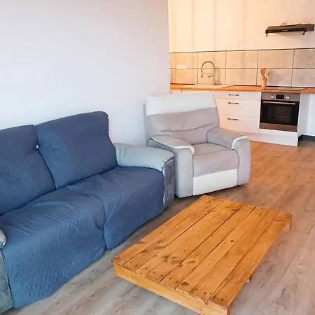 Holiday home Maison De Pres De Avec Jardin De 70 M² Veranne